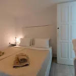 Lägenhetshotell Gelos House 4*