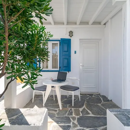 Apart-hotel Gelos House