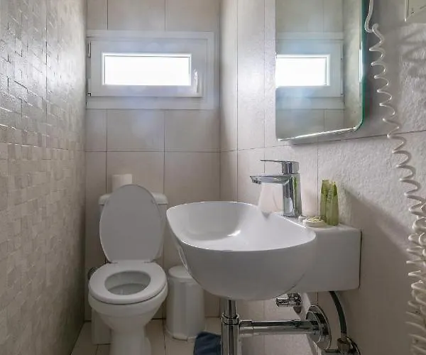 Gelos House אורנוס