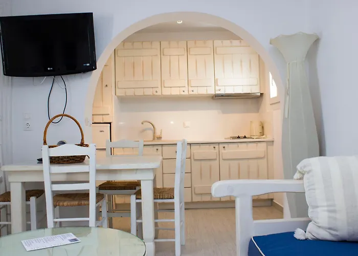 Gelos House מלון דירות אורנוס