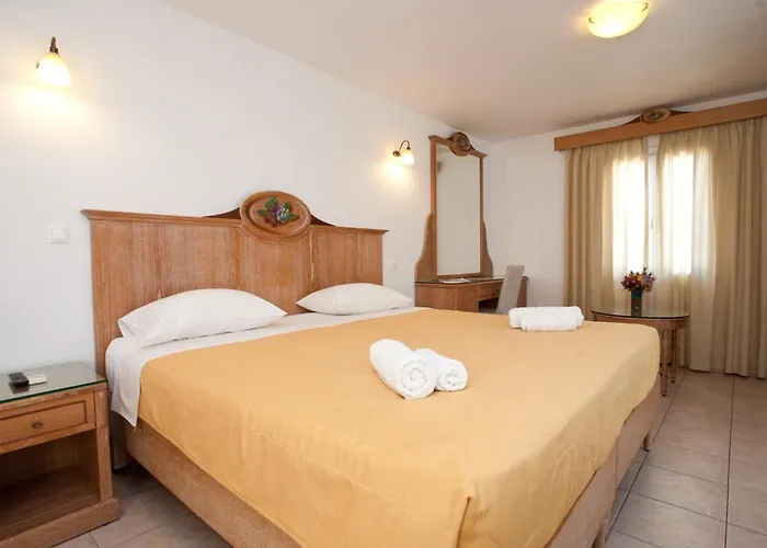 Gelos House 4* אורנוס