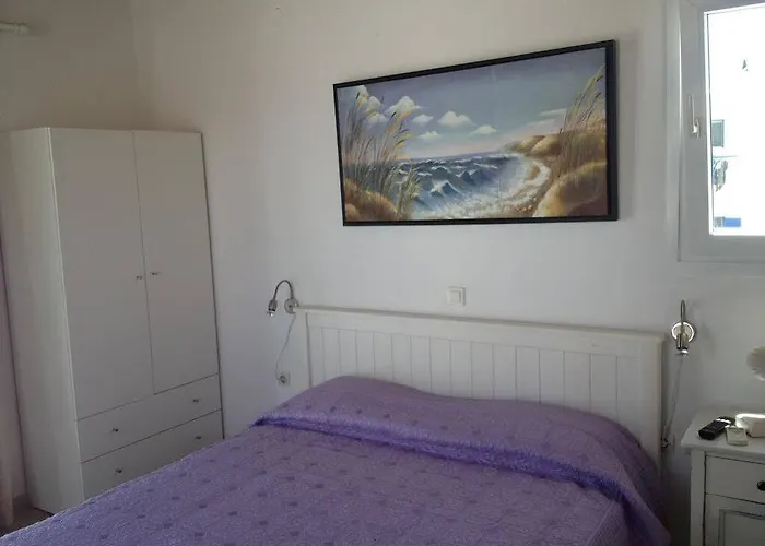 Gelos House מלון דירות אורנוס